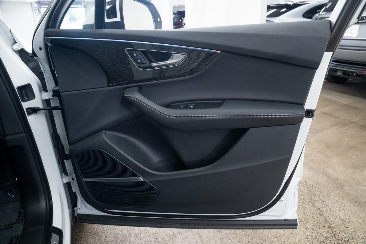 2025 Audi Q7 55 Premium Plus 1 Owner Vented Seats Executive Package Portland OR
