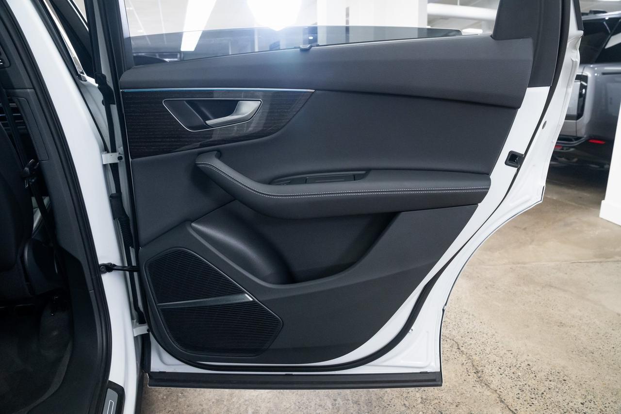 2025 Audi Q7 55 Premium Plus 1 Owner Vented Seats Executive Package Portland OR