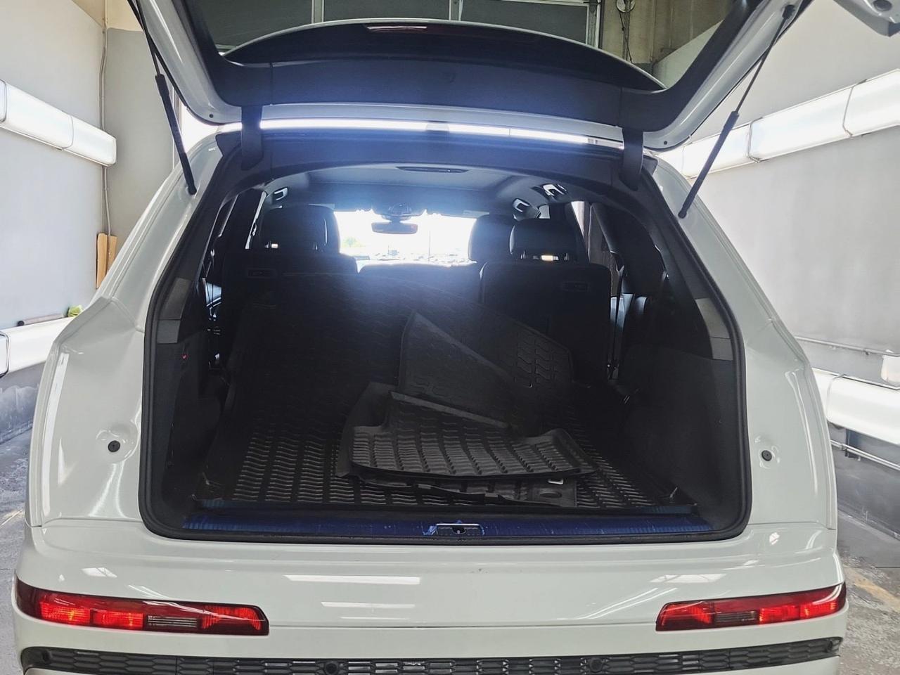 2025 Audi Q7 55 Premium Plus 1 Owner Vented Seats Executive Package Portland OR