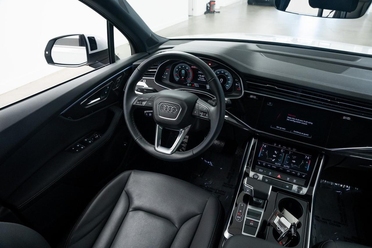 2025 Audi Q7 55 Premium Plus 1 Owner Vented Seats Executive Package Portland OR