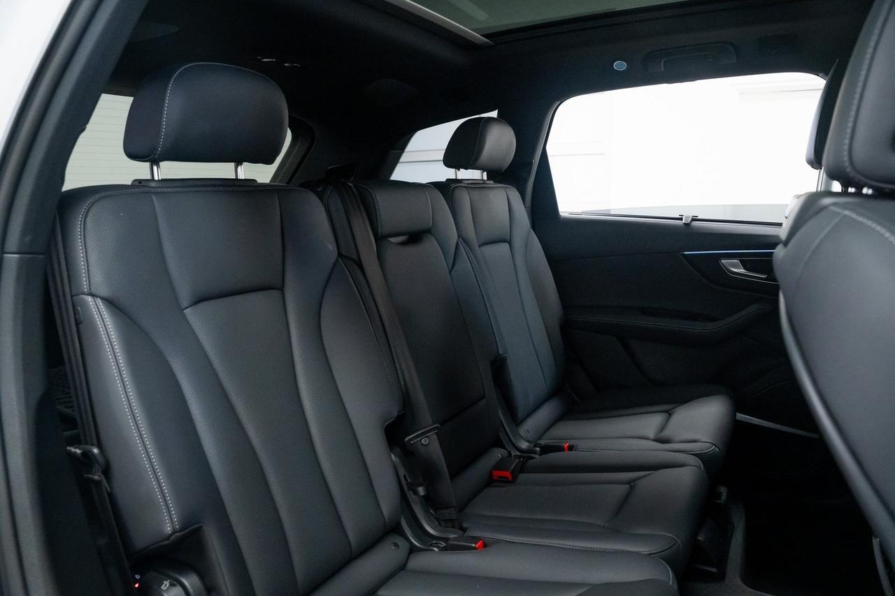 2025 Audi Q7 55 Premium Plus 1 Owner Vented Seats Executive Package Portland OR