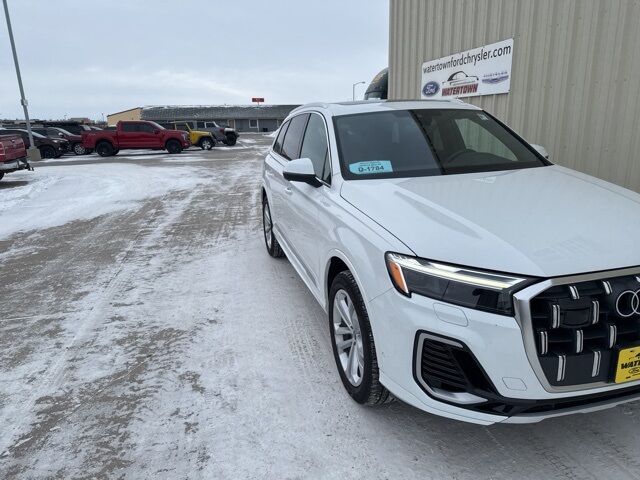 2025 Audi Q7 55 Premium Plus Watertown SD