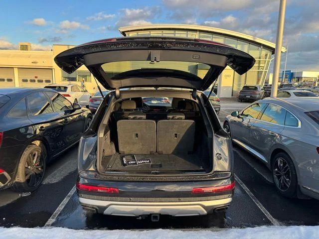 2025 Audi Q7 55 Prestige Orange MA