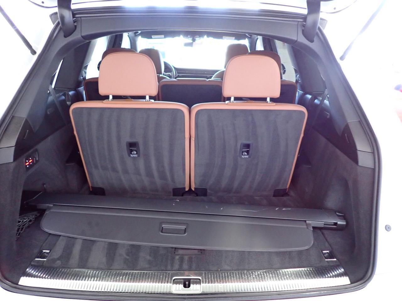 2025 Audi Q7 AWD Premium Luxury LEATHER NAVI SUNROOF 4DR *HYBRID* Listowel ON