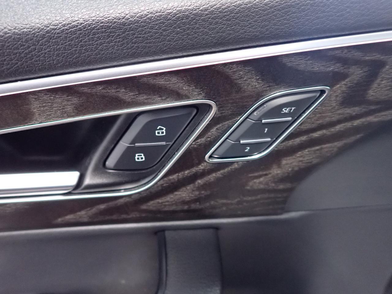 2025 Audi Q7 PROGRESSIVE 4WD *HYBRID* LEATHER NAVI SUNROOF Listowel ON