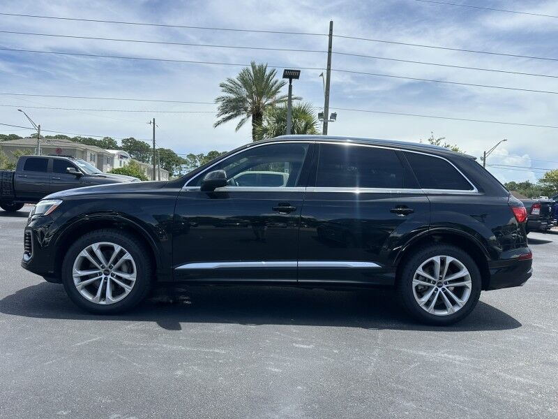 2025 Audi Q7 Premium Plus