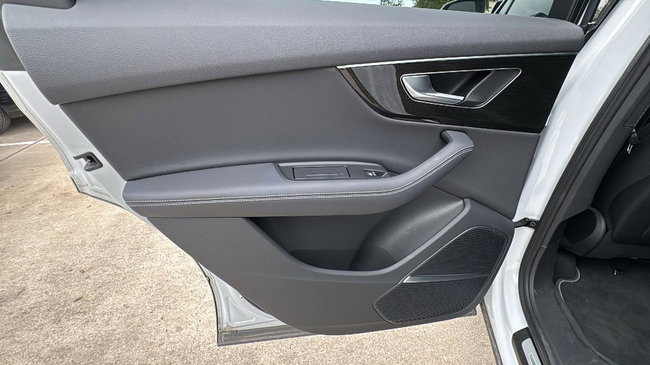 2025 Audi Q7 Premium Plus  Selma TX
