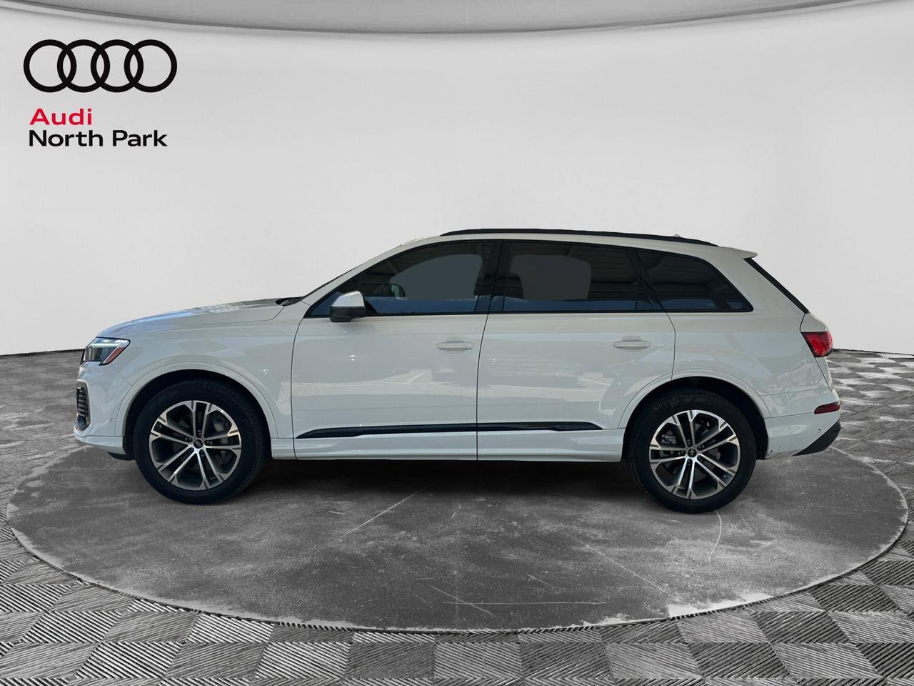 2025 Audi Q7 Premium Plus
