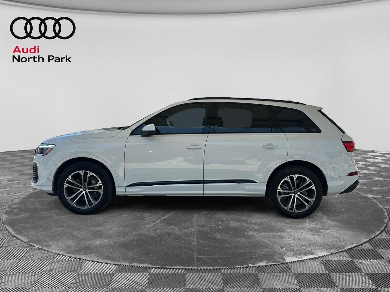 2025 Audi Q7 Premium Plus