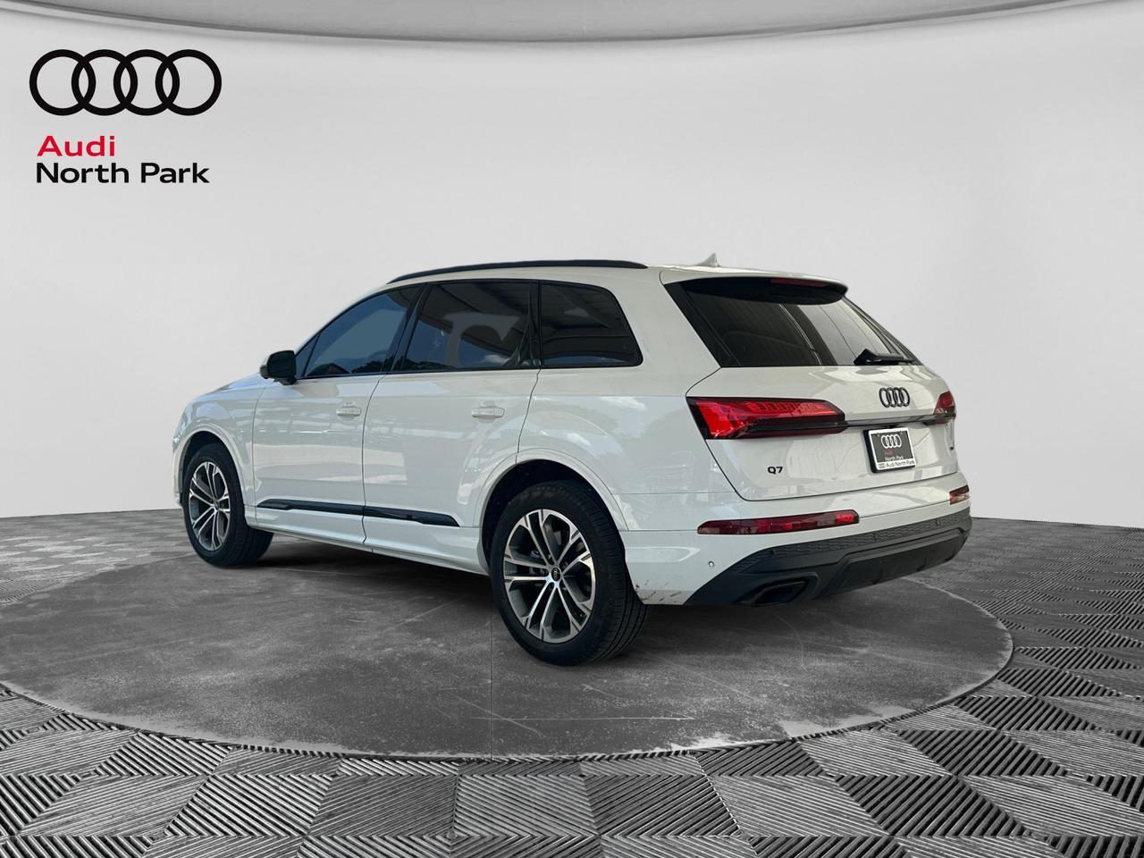 2025 Audi Q7 Premium Plus