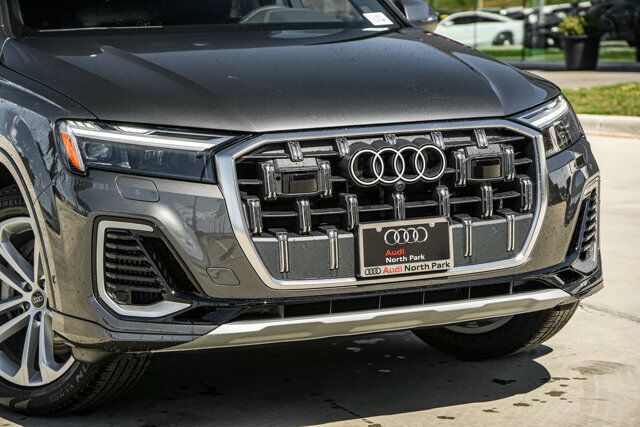 2025 Audi Q7 Premium Plus