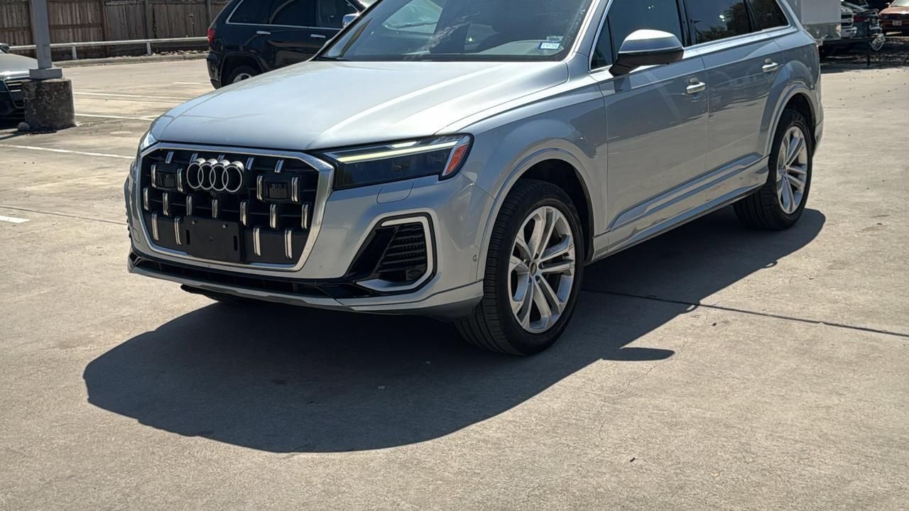 2025 Audi Q7 Premium Plus