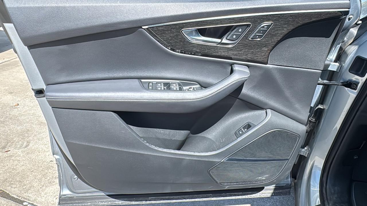 2025 Audi Q7 Premium Plus  Selma TX
