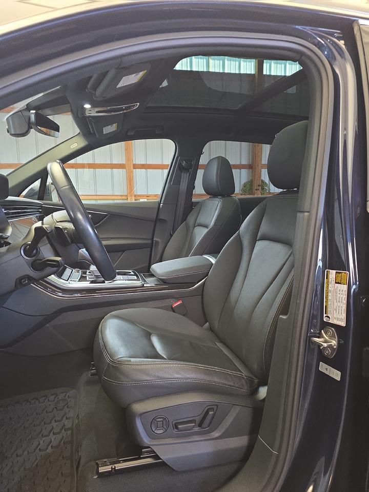 2025 Audi Q7 Premium Sand Lake NY