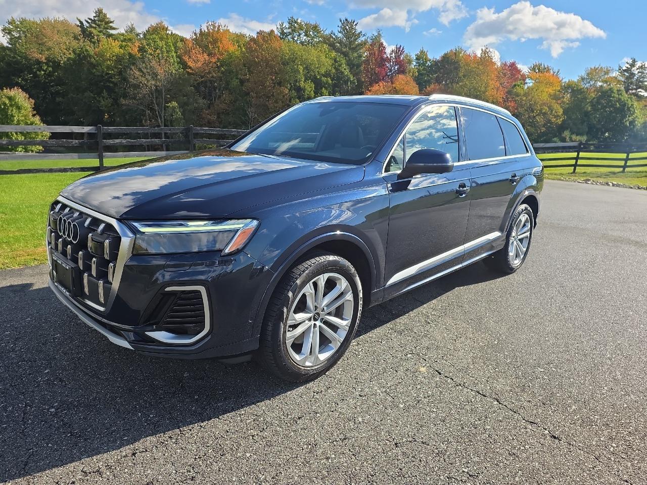 2025 Audi Q7 Premium Sand Lake NY
