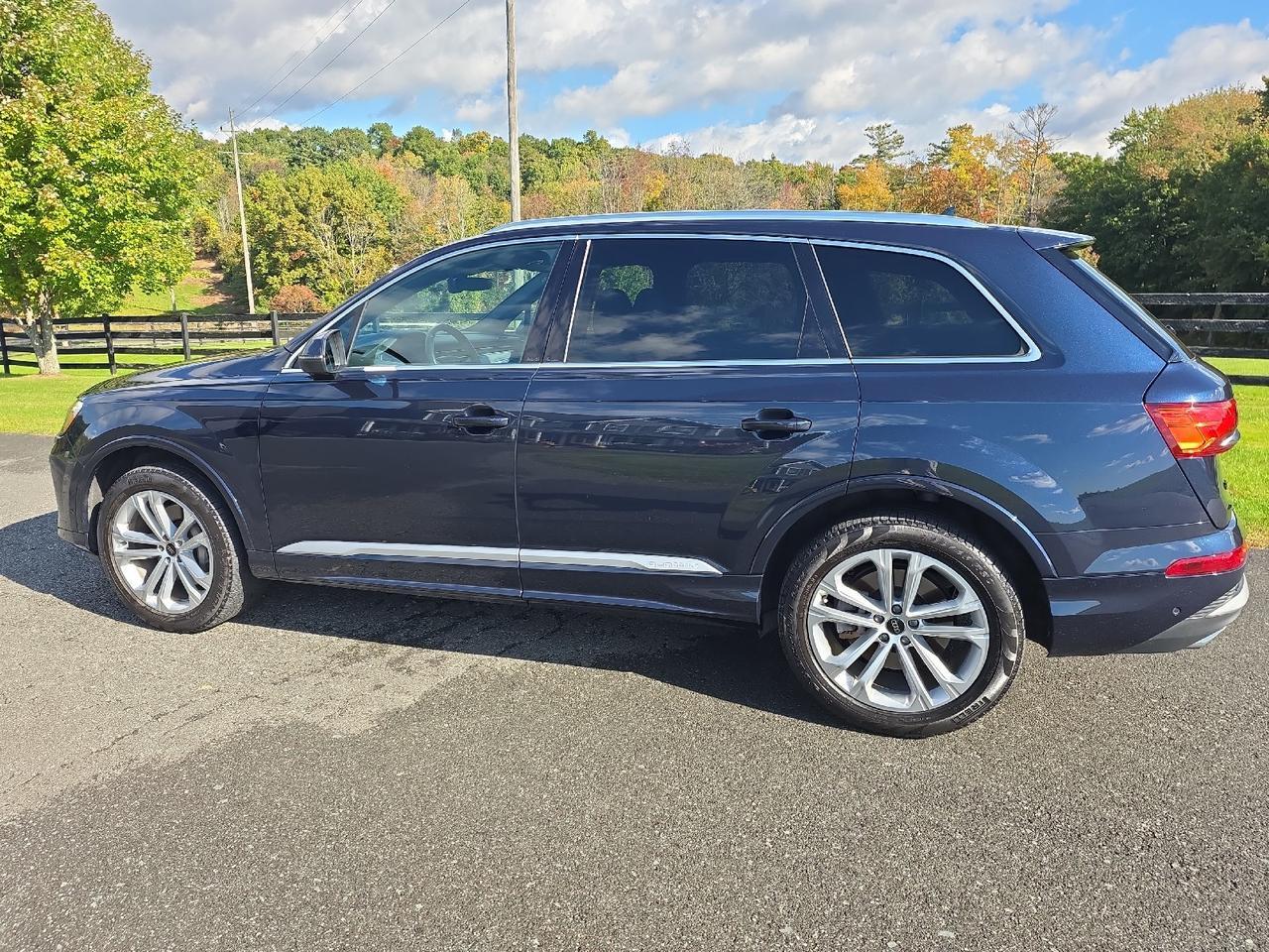 2025 Audi Q7 Premium Sand Lake NY