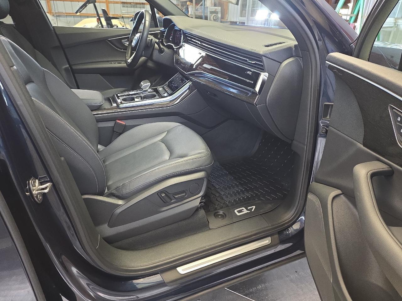 2025 Audi Q7 Premium Sand Lake NY