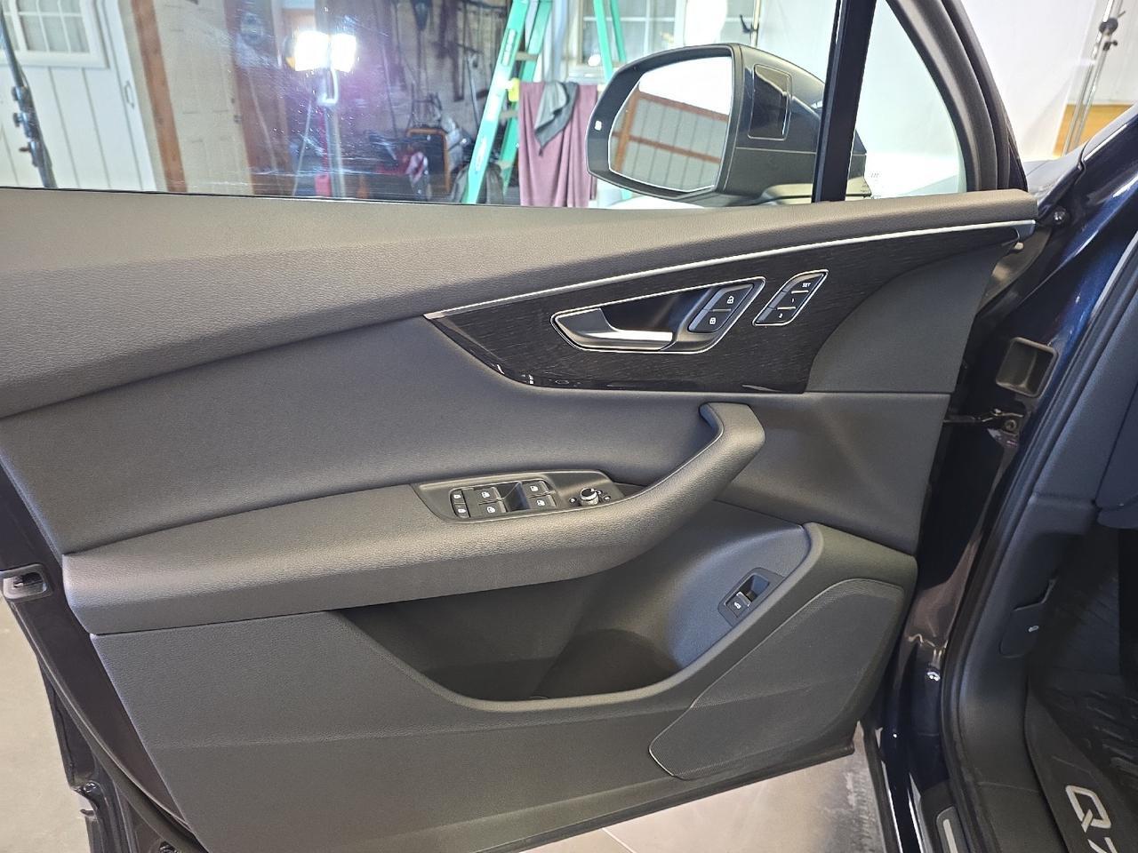 2025 Audi Q7 Premium Sand Lake NY