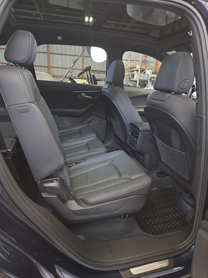 2025 Audi Q7 Premium Sand Lake NY