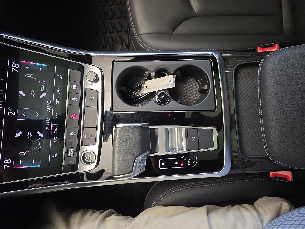 2025 Audi Q7 Premium Sand Lake NY