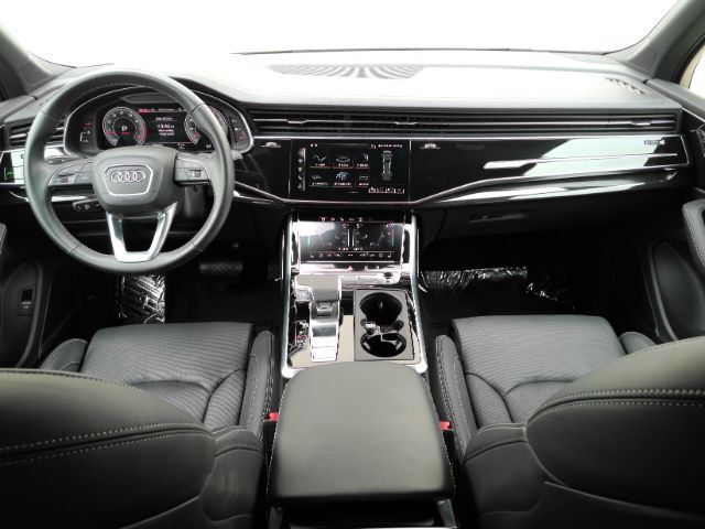 2025 Audi Q7 Prestige 55 TFSI quattro Tiptronic