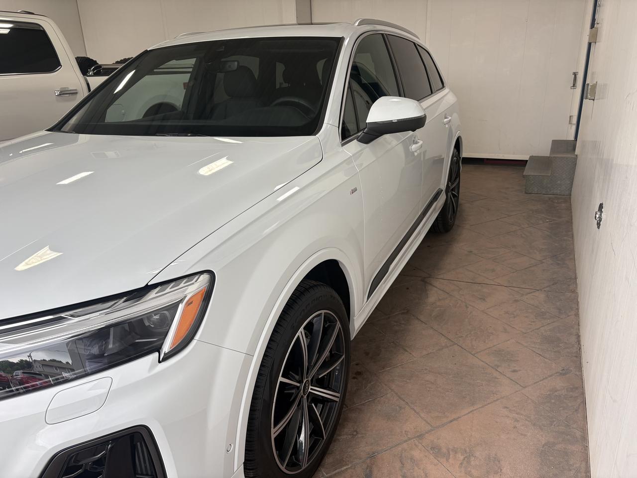 2025 Audi Q7 Progressiv LEATHER *HYBRID* Listowel ON
