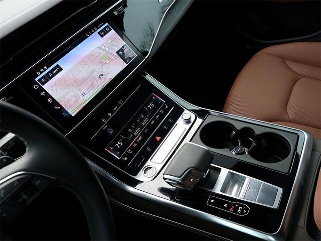 2025 Audi Q8 55 Premium Plus Oshkosh WI