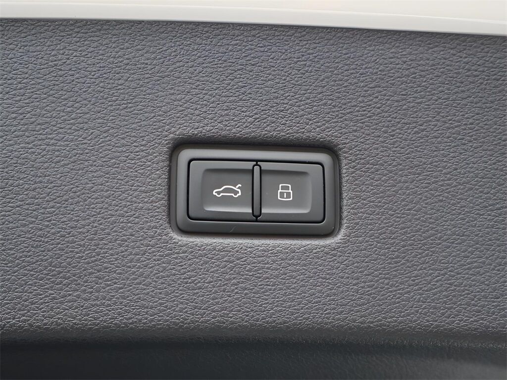 2025 Audi Q8 55 Premium Plus San Clemente CA