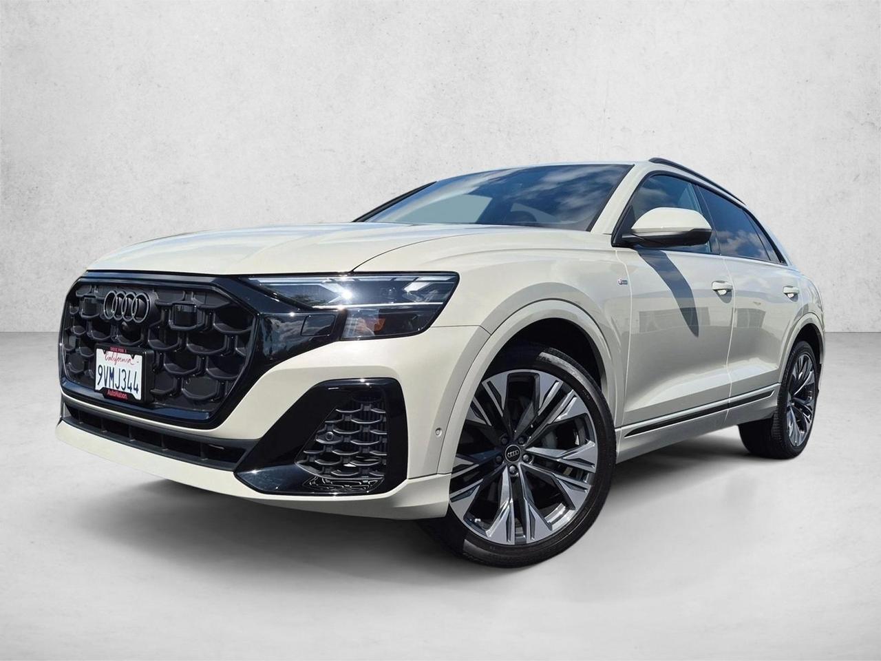 2025 Audi Q8 Premium Plus