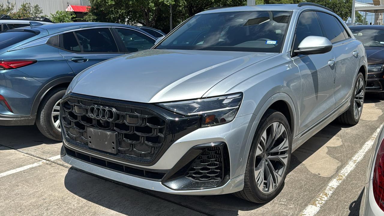 2025 Audi Q8 Premium Plus