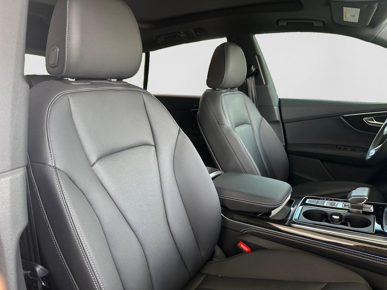 2025 Audi Q8 Premium Plus  Selma TX