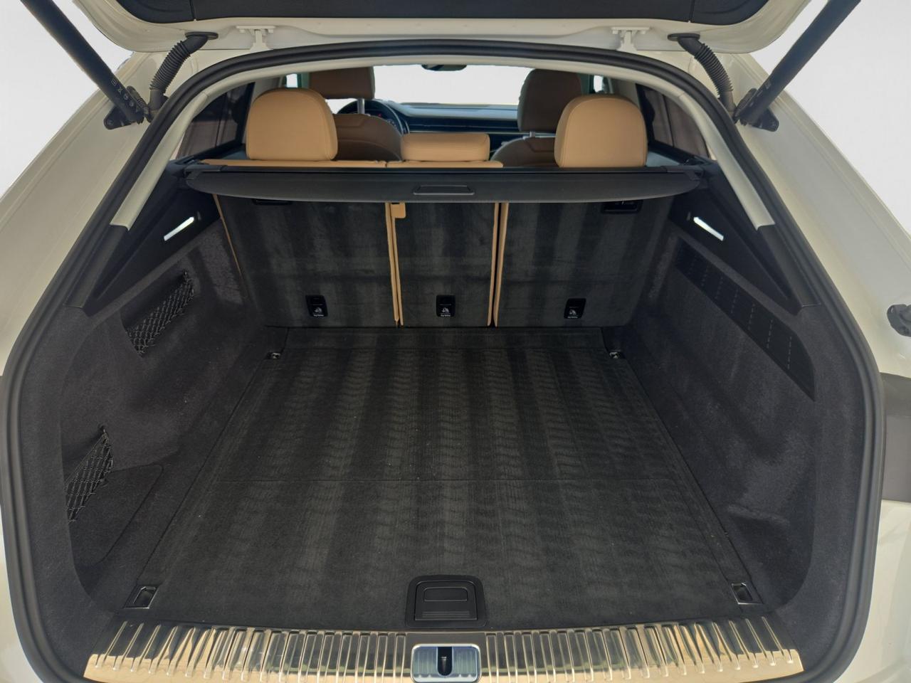 2025 Audi Q8 Premium Plus  Selma TX