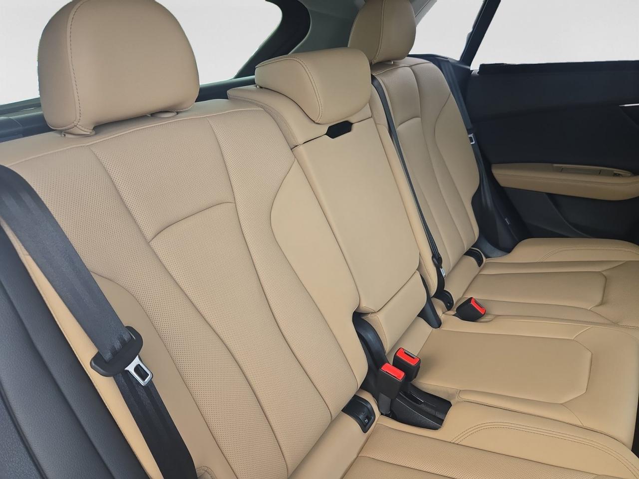 2025 Audi Q8 Premium Plus  Selma TX