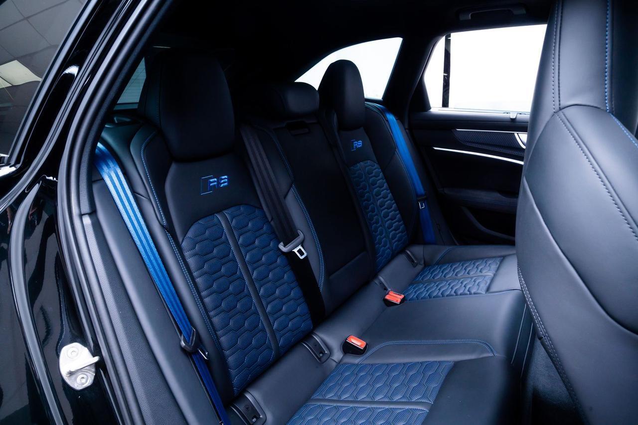 2025 Audi RS 6 Avant performance 4.0T Black Optic Package Executive Package Portland OR