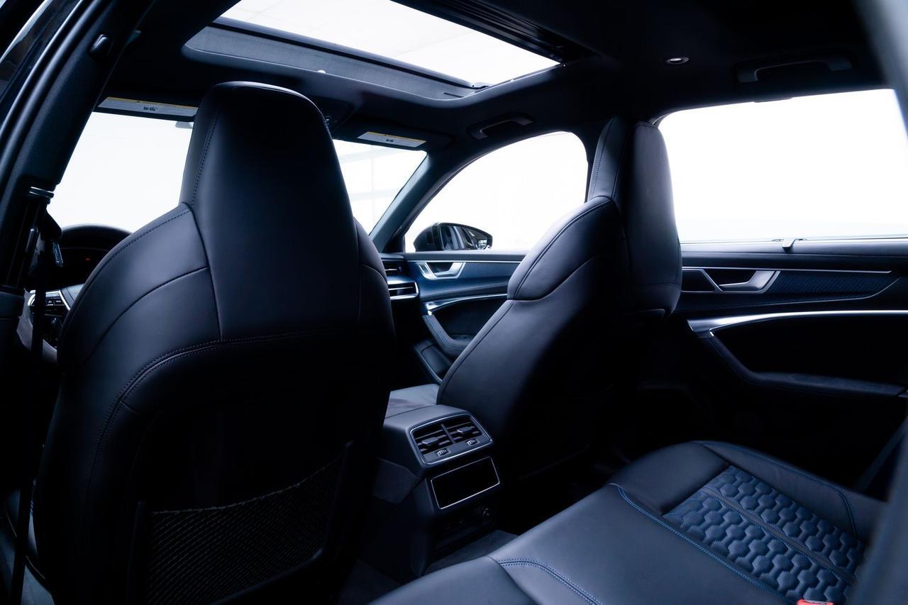 2025 Audi RS 6 Avant performance 4.0T Black Optic Package Executive Package Portland OR