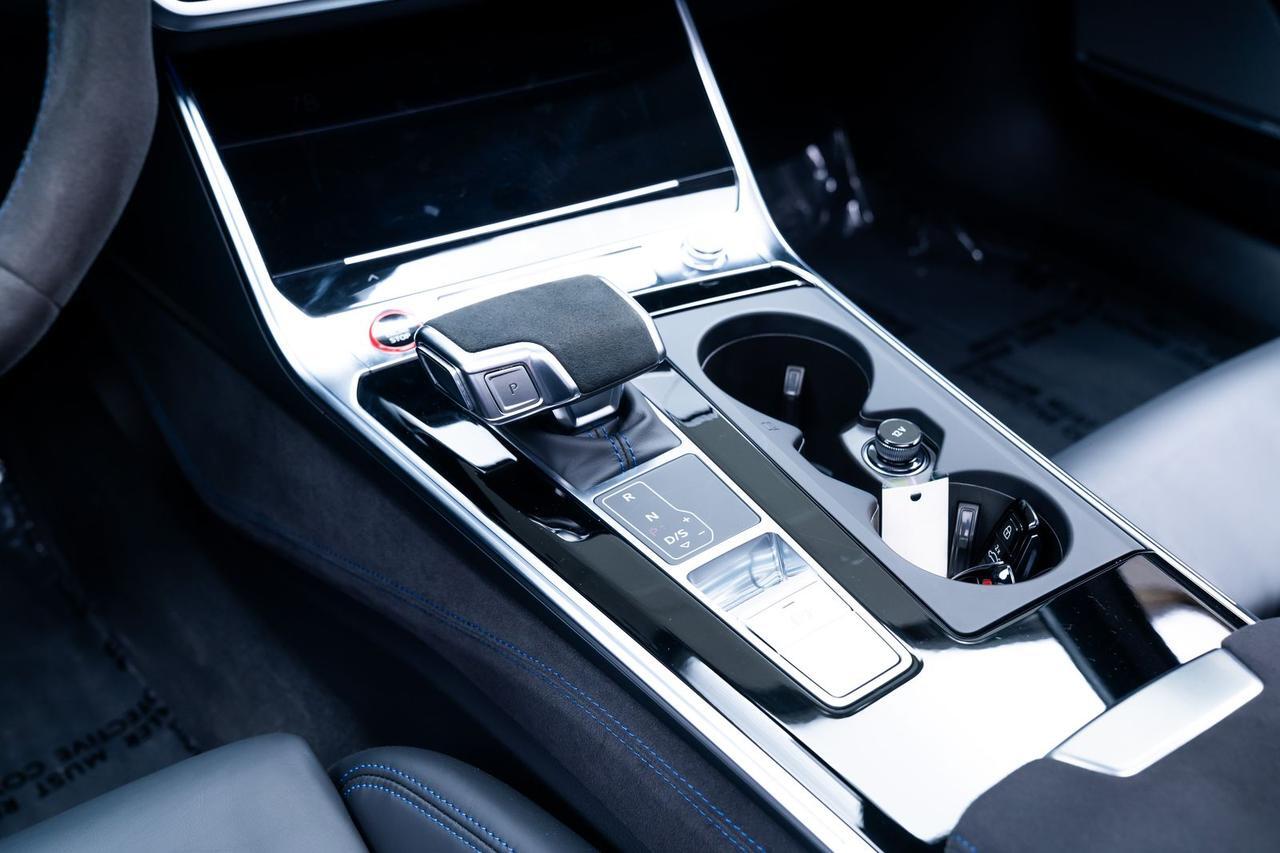 2025 Audi RS 6 Avant performance 4.0T RS Design Package Matte Carbon Portland OR
