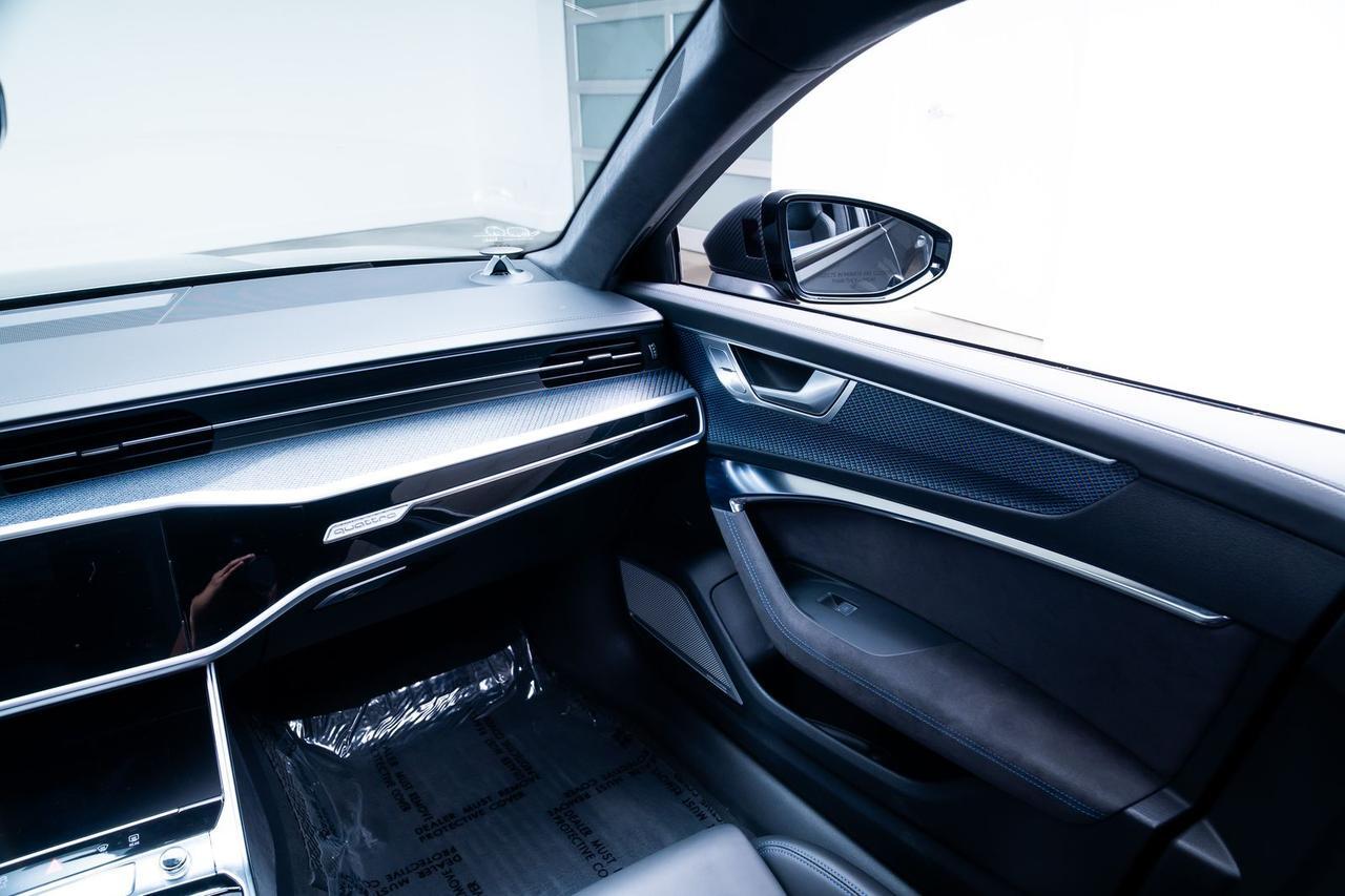 2025 Audi RS 6 Avant performance 4.0T RS Design Package Matte Carbon Portland OR
