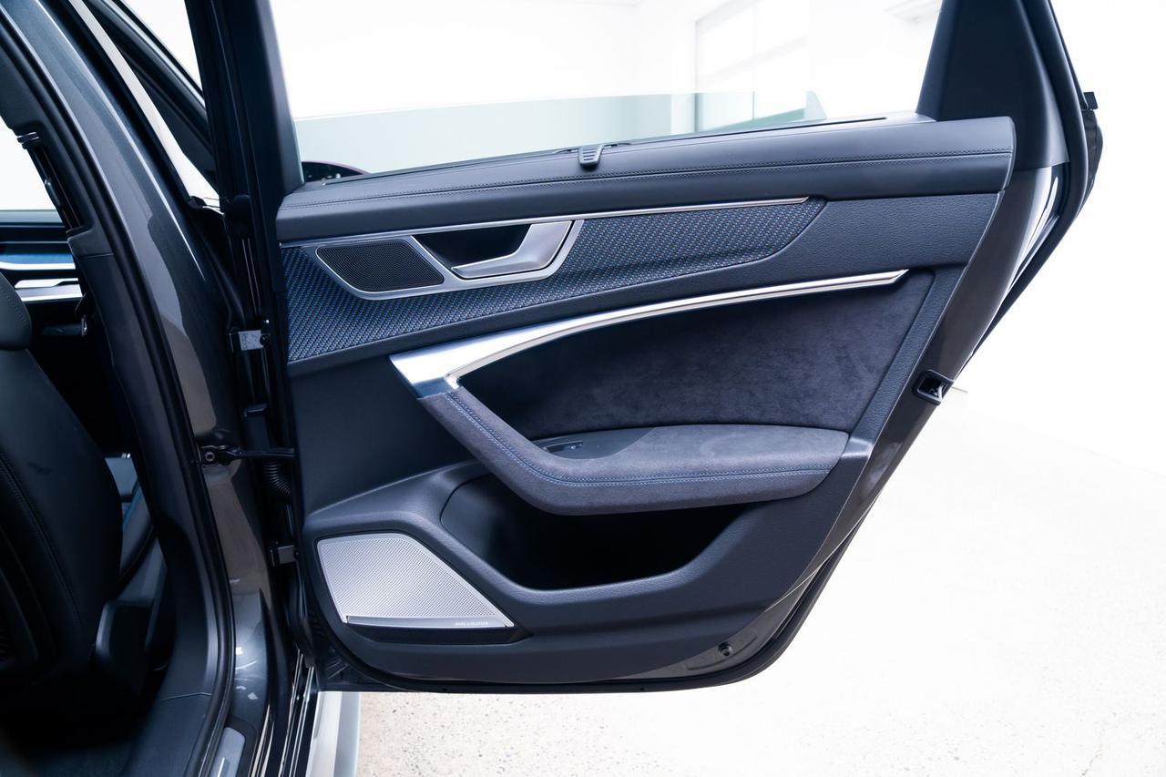 2025 Audi RS 6 Avant performance 4.0T RS Design Package Matte Carbon Portland OR