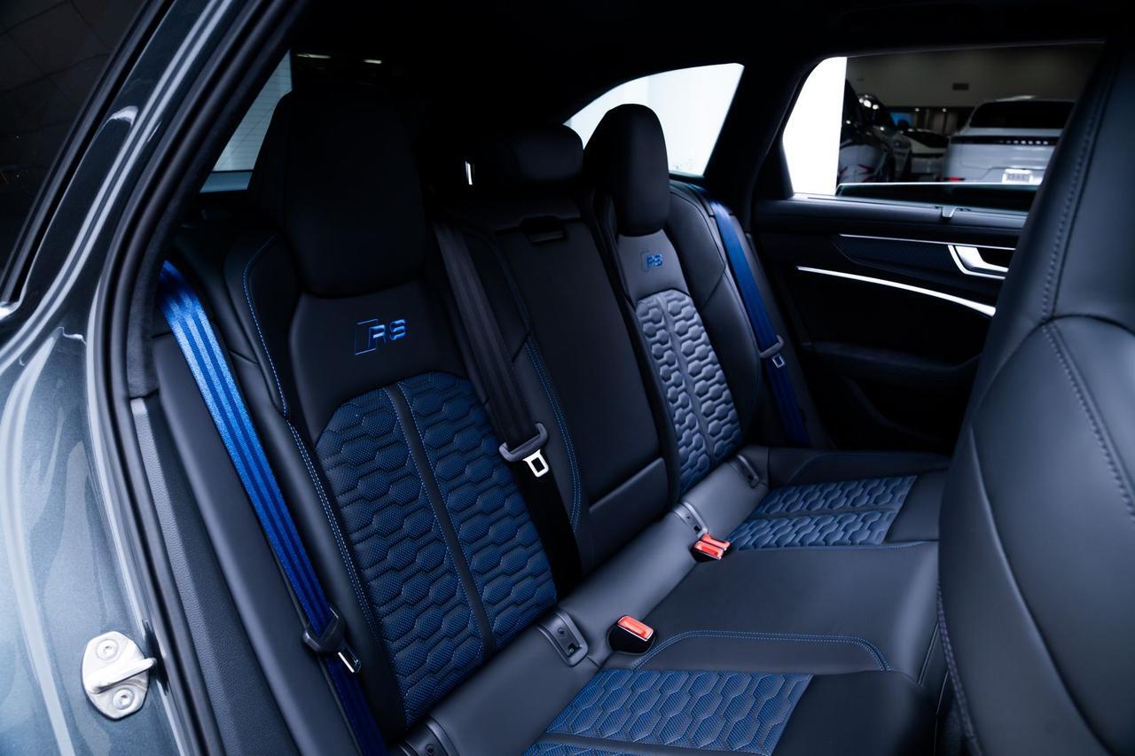 2025 Audi RS 6 Avant performance 4.0T RS Design Package Matte Carbon Portland OR