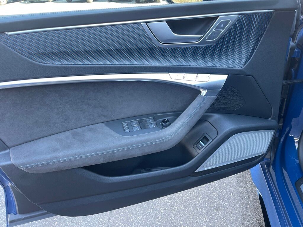 2025 Audi RS 7 Performance 4.0T Orange MA