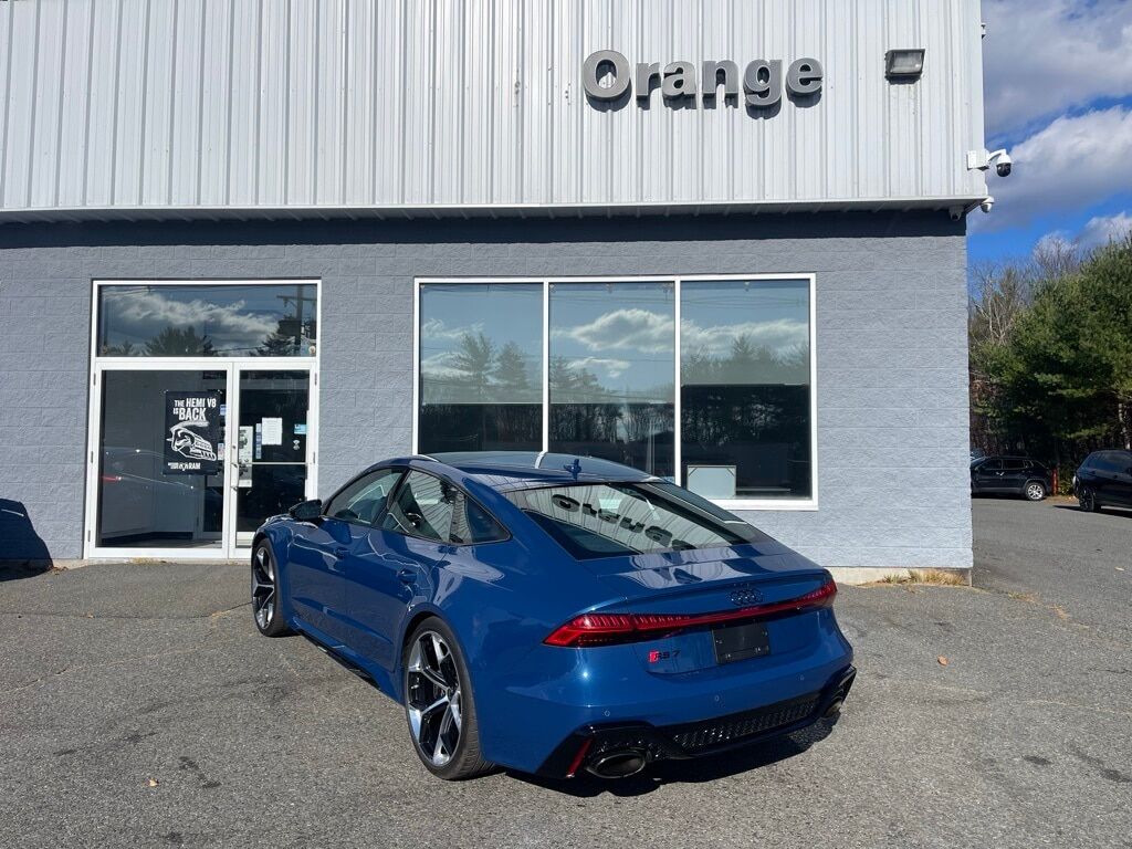 2025 Audi RS 7 Performance 4.0T Orange MA