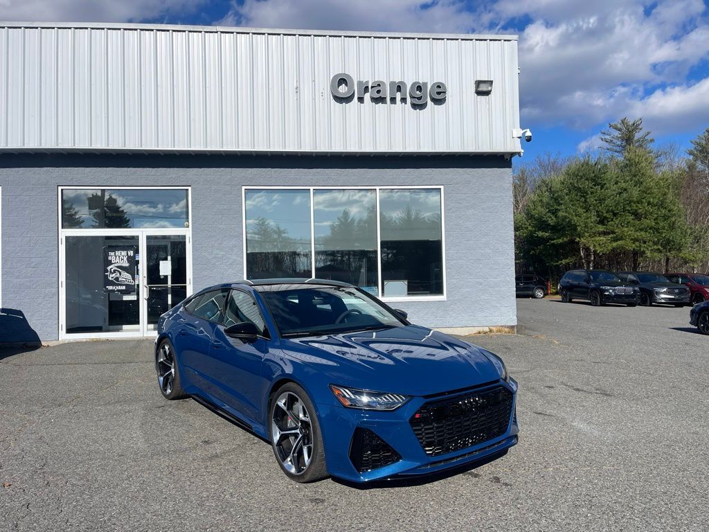 2025 Audi RS 7 Performance 4.0T Orange MA