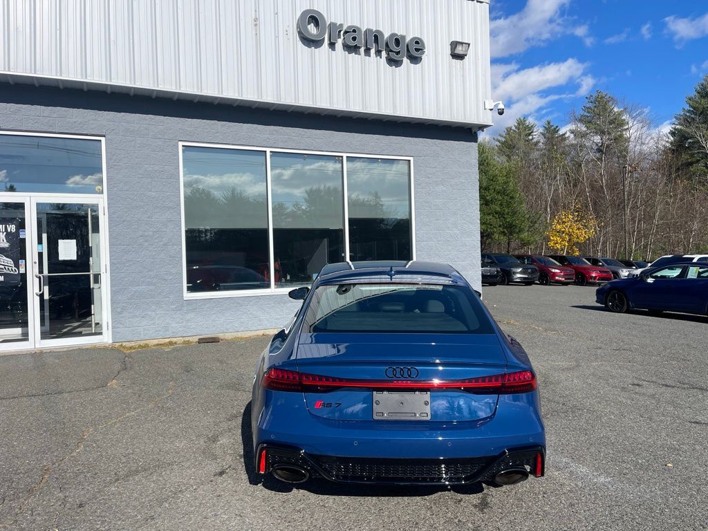 2025 Audi RS 7 Performance 4.0T Orange MA