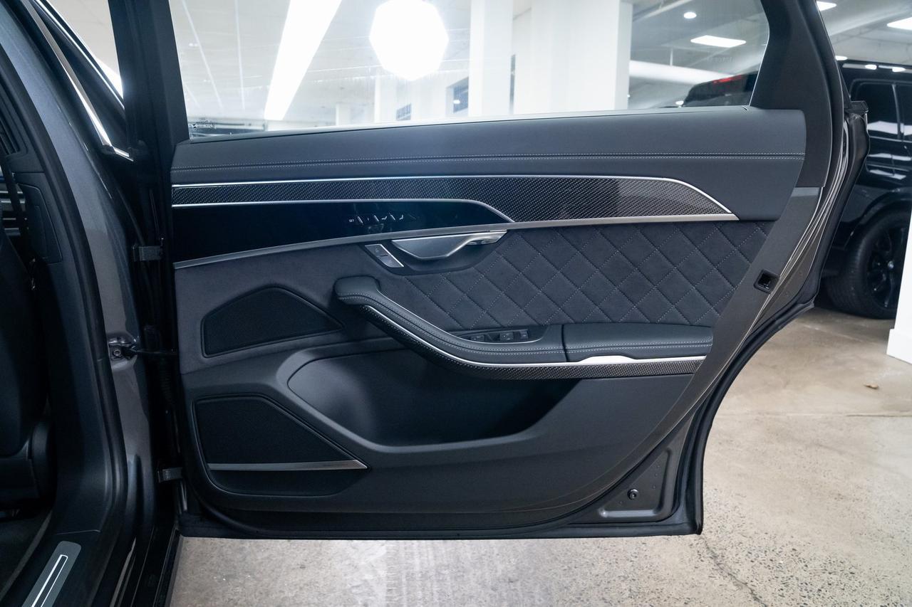 2025 Audi S8 4.0T 1 Owner Vented Seats Executive Package Portland OR