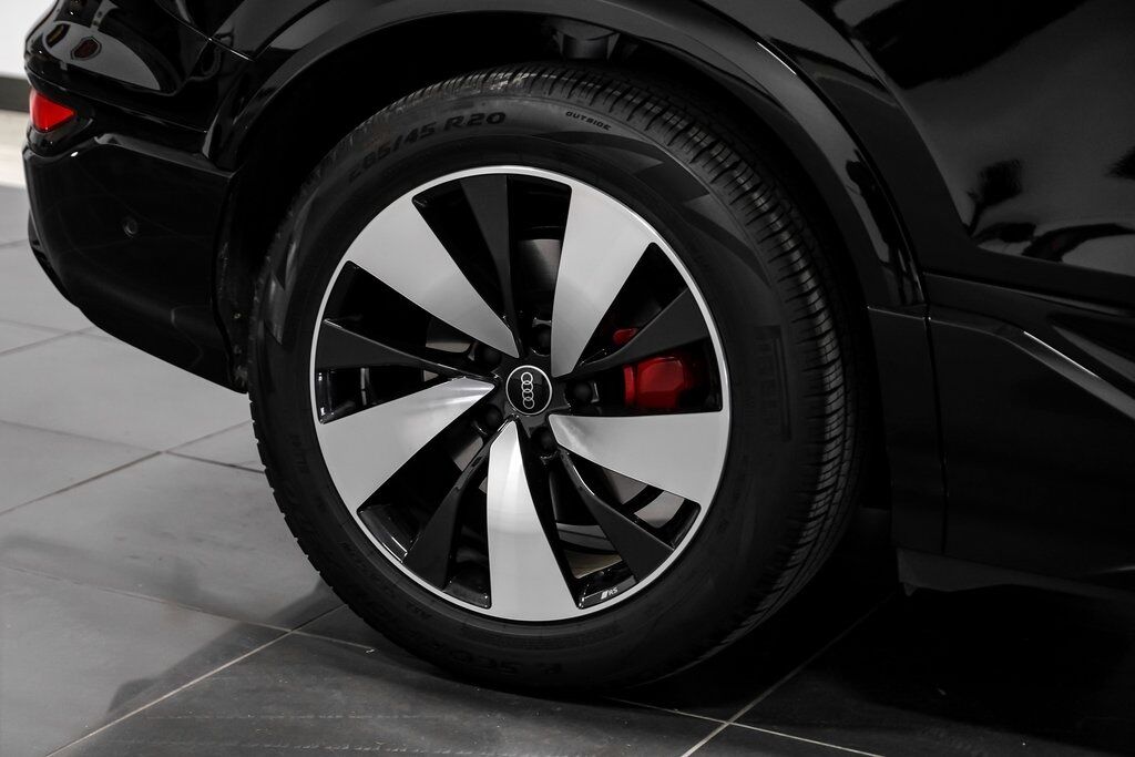 2025 Audi SQ6 e-tron Premium Carrollton TX