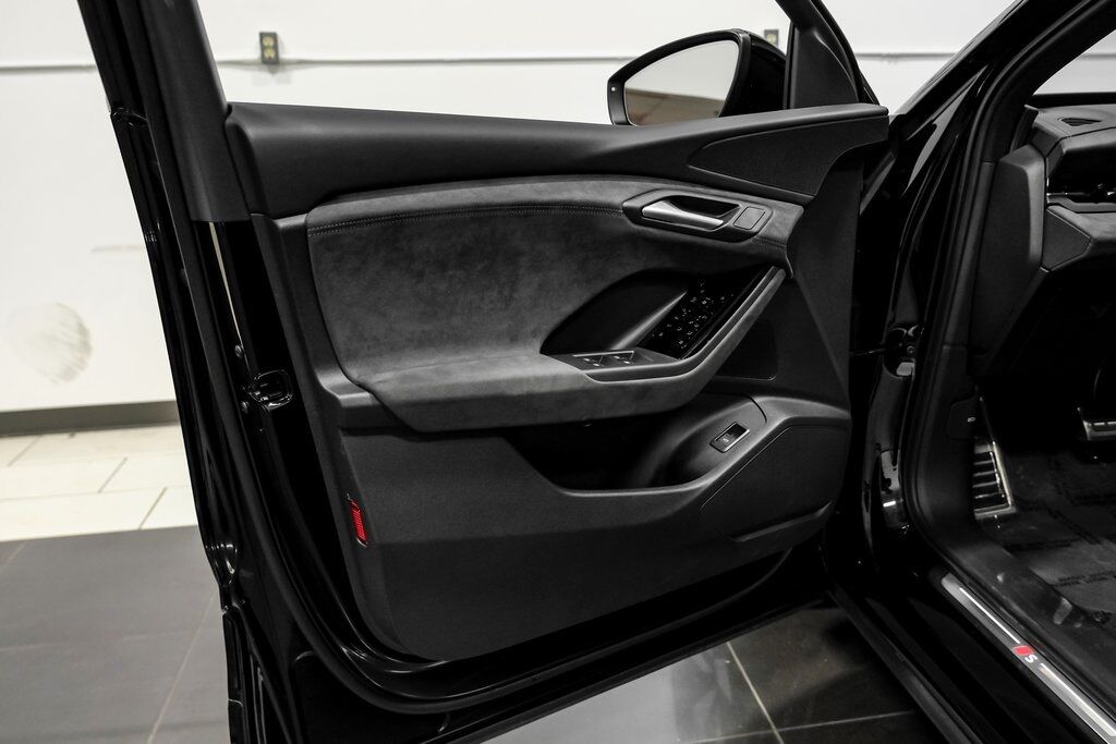 2025 Audi SQ6 e-tron Premium Carrollton TX