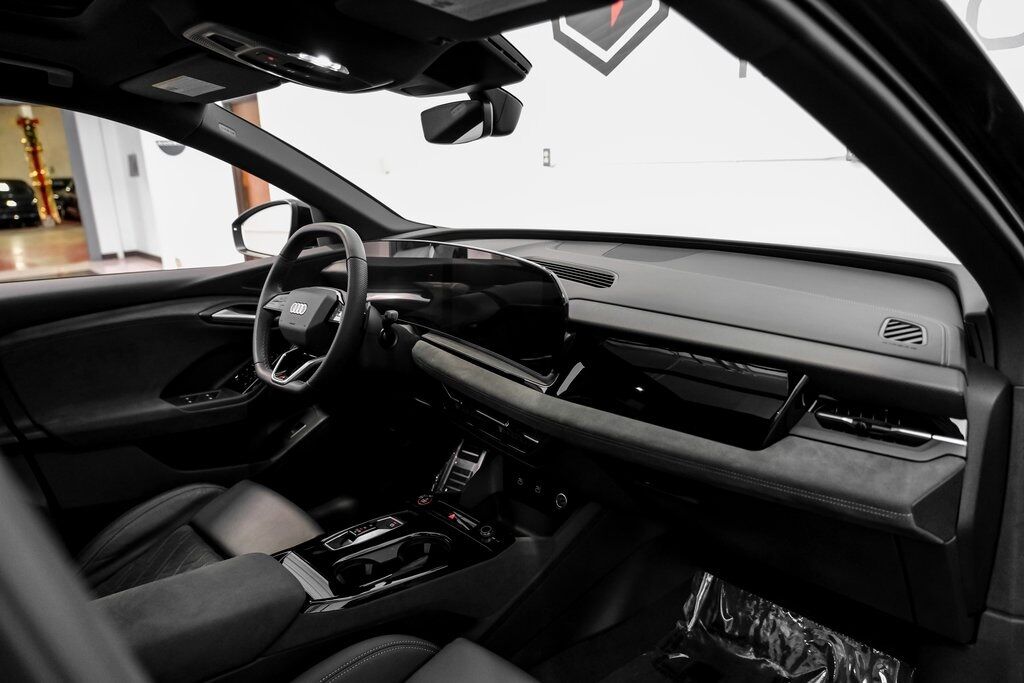 2025 Audi SQ6 e-tron Premium Carrollton TX