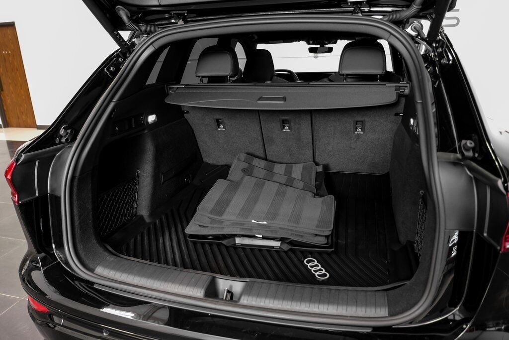 2025 Audi SQ6 e-tron Premium Carrollton TX