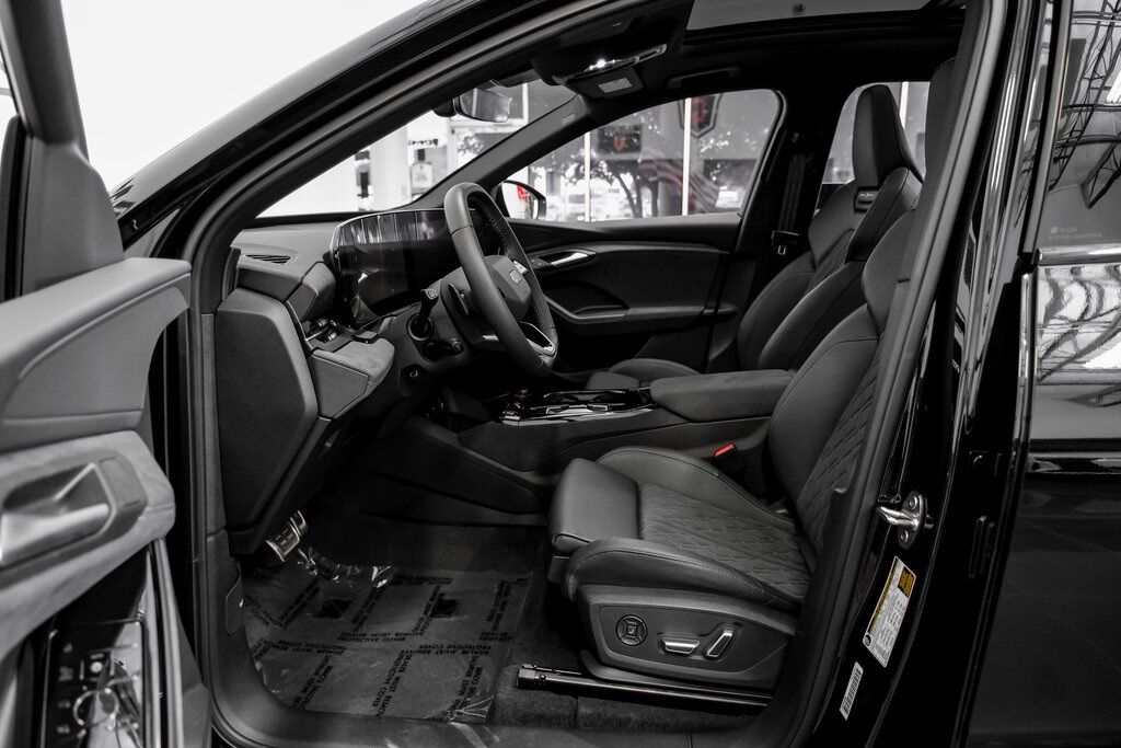 2025 Audi SQ6 e-tron Premium Carrollton TX