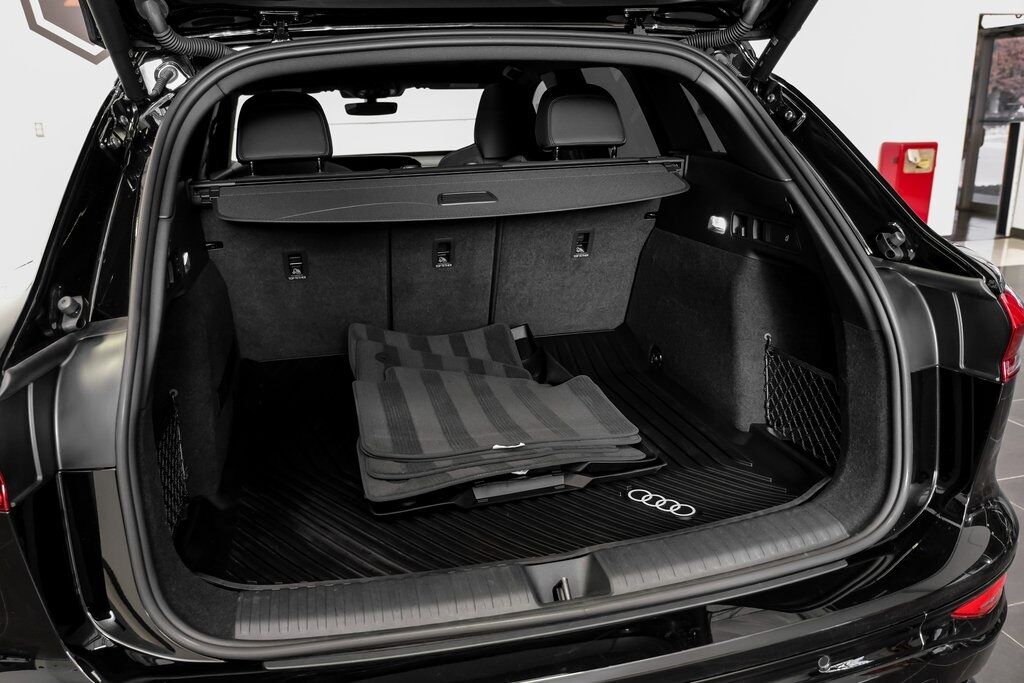 2025 Audi SQ6 e-tron Premium Carrollton TX